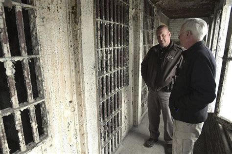 Vigo's forgotten jail: 1908 structure still stands .